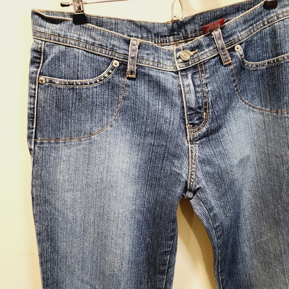 BONGO women's washed blue boot cut jeans size 9 - Picture 4 of 11